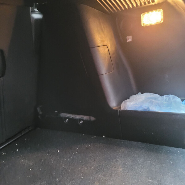 Пластик багажника Suzuki SX4  2018 хетчбек 1.6 Бензин Київ