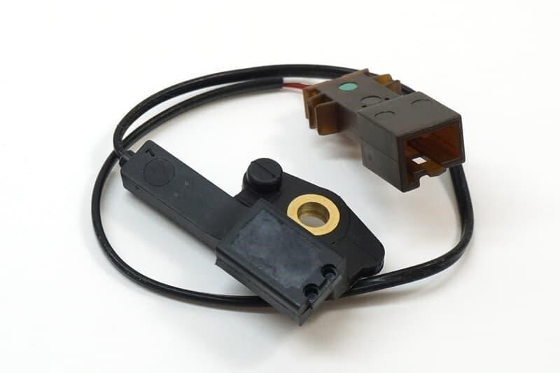 Датчик скорости АКПП 01V 927 321 B   Audi A6, Skoda Superb, Volkswagen Passat