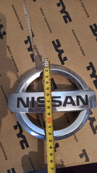 Значок решітки радіатора Nissan Qashqai J10  2010 универсал 2.0 Дизель Мукачево