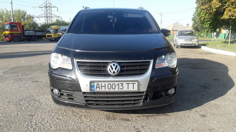 Левая накладка туманки Volkswagen Touran  2008 универсал 1.9 Дизель Киев