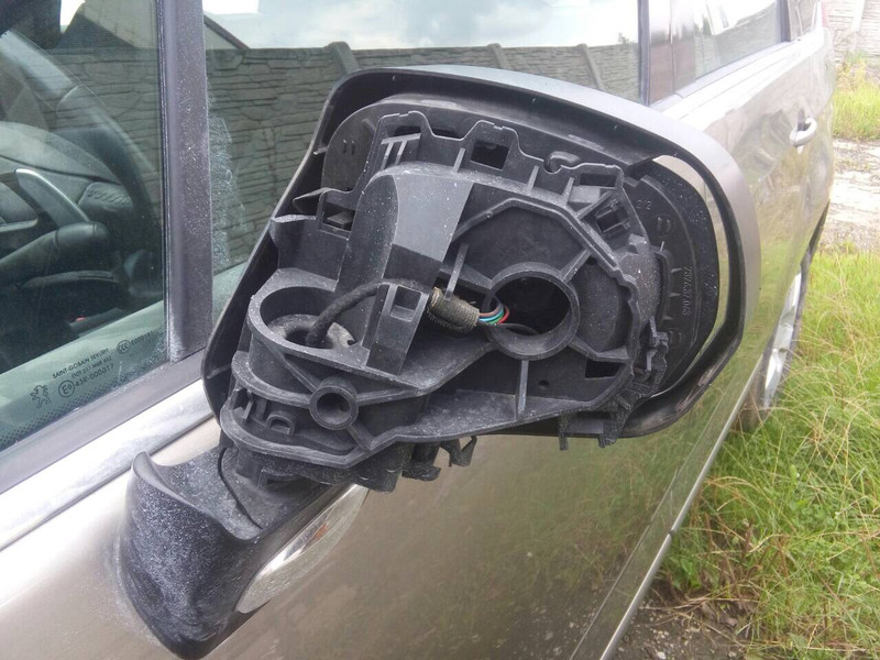 Корпус зеркала левого Peugeot 5008  2013 2.0 Дизель Ивано-Франковск