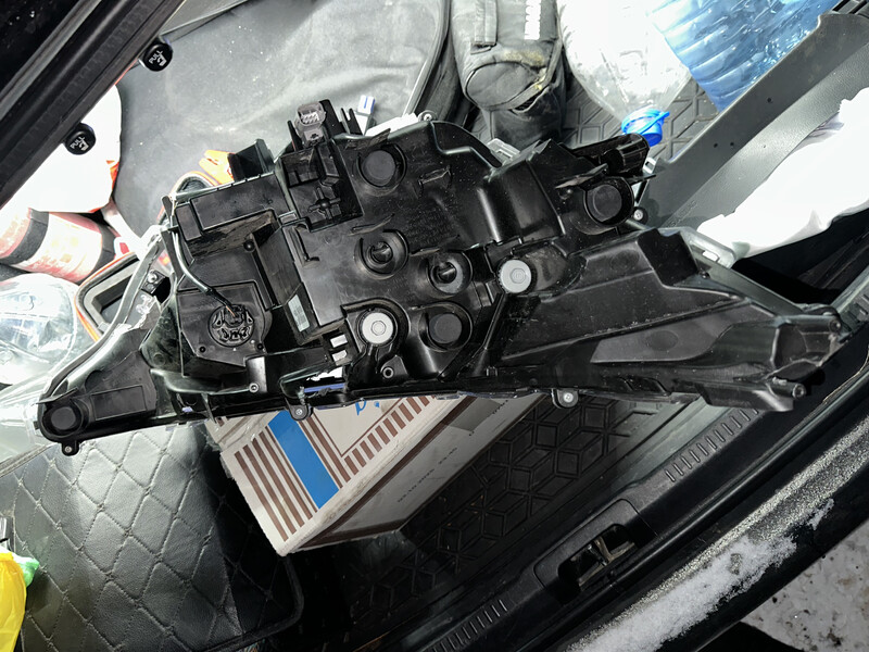 Фара передняя Toyota RAV4 хэтчбек 2024 г.  2.5 л гибрид Умань