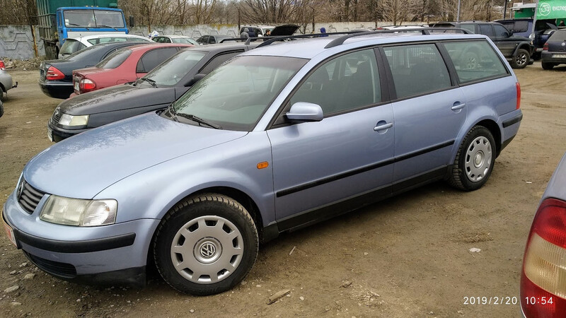 Крыло переднее левое 3B0821105C   Volkswagen Passat