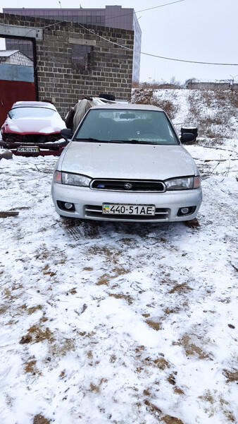 Передние поворотники Subaru Legacy  1998 хэтчбек 2.5 Бензин Киев