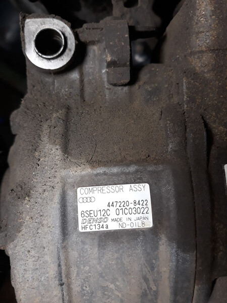 Компрессор кондиционера Audi A4 B6  2002 19.0 Дизель 