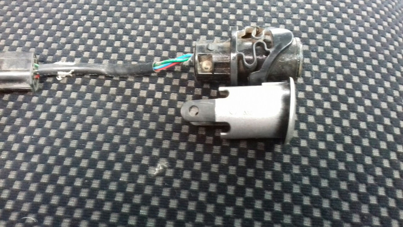 Датчик парктроника 957002E110   Hyundai Tucson