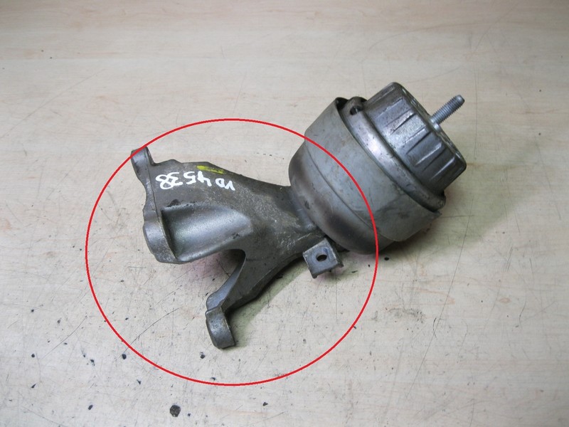 Кронштейн опори двигуна 4F0199308N   Audi A6
