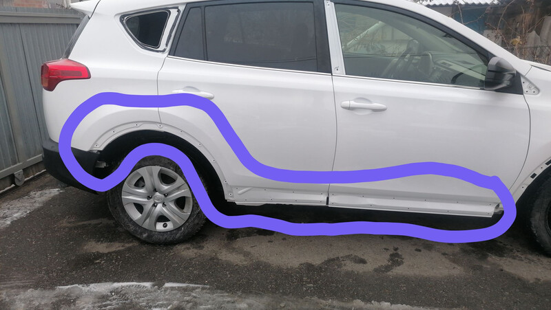 3 накладки Toyota RAV4  2015 хетчбек 1.0 Бензин 