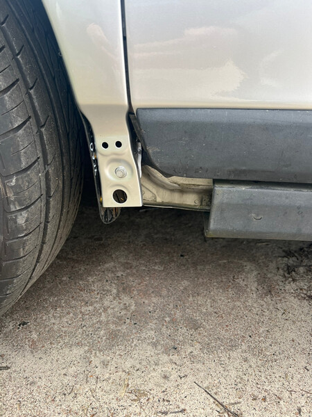 Пятак порога Volvo XC60  2010 3.0 Бензин Киев