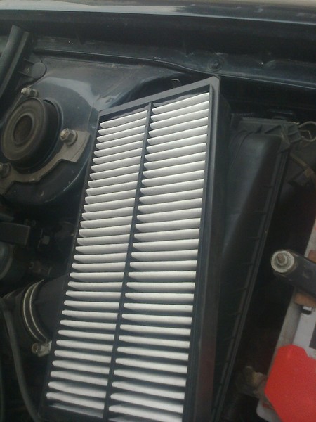 Воздушный фильтр Toyota Carina  1997 хэтчбек 1.6 Бензин Дунаевцы