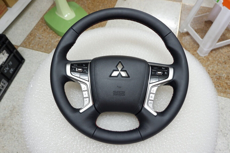 Мультируль Mitsubishi Pajero Wagon  2010 3.0 Бензин Одесса