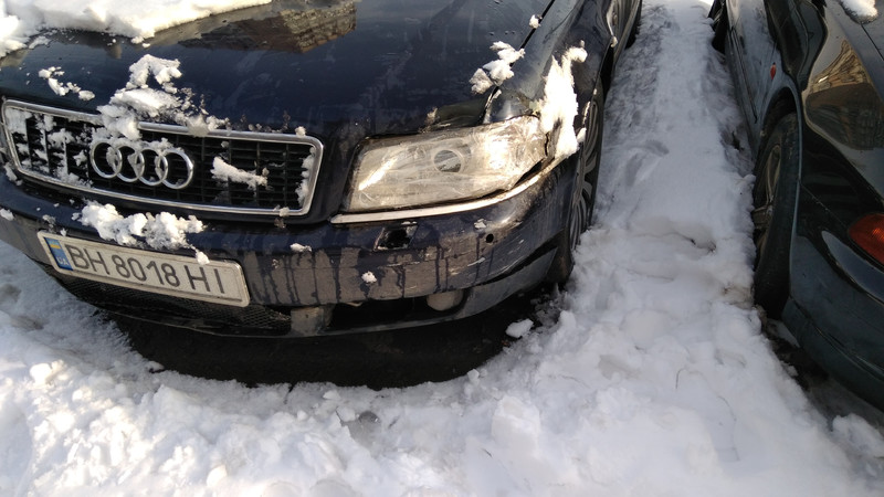 Основна фара ліва Audi A8 D2  2000 4.2 Бензин 