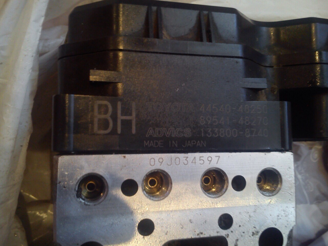 Блок абс 44540-48250   Lexus RX