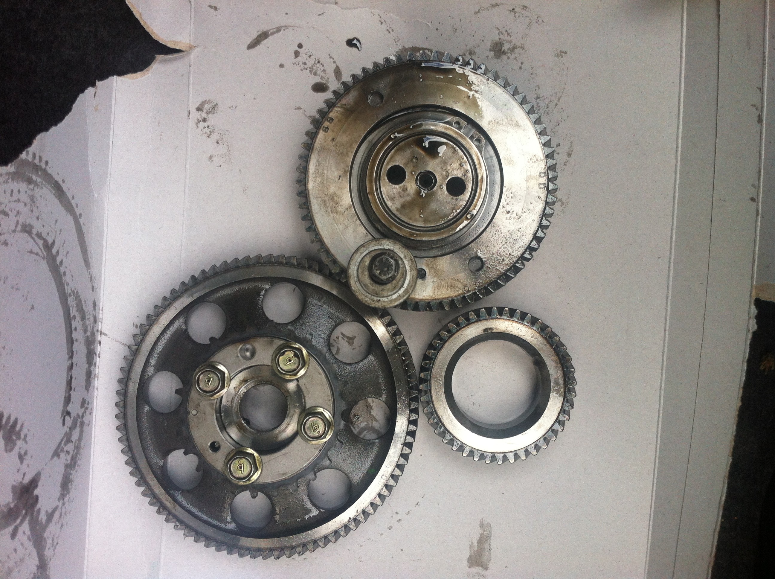 Шестерня коленвала насоса и промежуточная Nissan Patrol Y61  2006 3.0 Дизель 