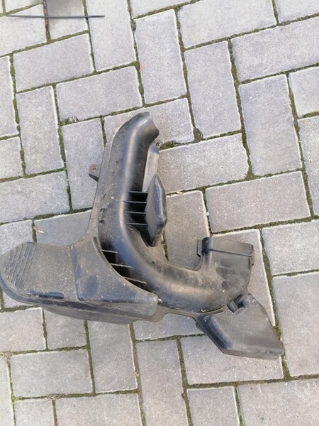 Резонатор повітряного фільтра 28212-H9100   Hyundai Accent, Kia Rio