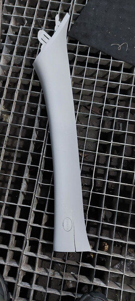 Стійка кузова Hyundai i30  2011 універсал 1.4 Бензин 