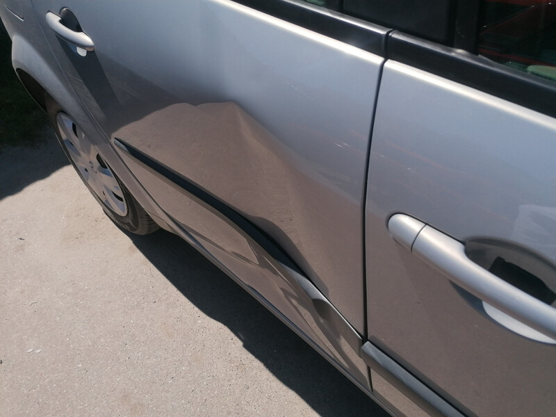 Задняя правая дверь Renault Scenic 2 хэтчбек 2005 г.  1.6 л бензин Миргород