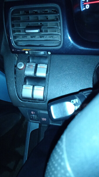Кнопки стеклоподъемника Honda FR-V  2007 1.8 Бензин Одесса
