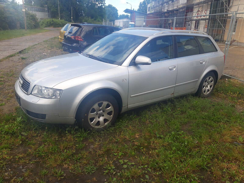Крыло переднее левое Audi A4 B6  2003 универсал 2.0 Бензин Днепр
