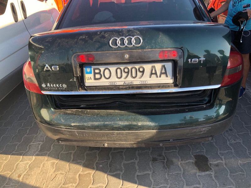 Накладка на номер Audi A6 C5  2002 2.0 Бензин Тернополь