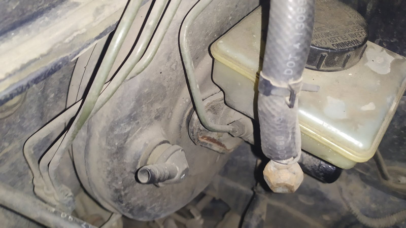 Вакуумный усилитель тормозов Nissan Primera  1990 2.0 Бензин Одесса