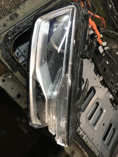 Передня фара Audi Q3 хетчбек 2018 р.  2.0 л бензин Одеса