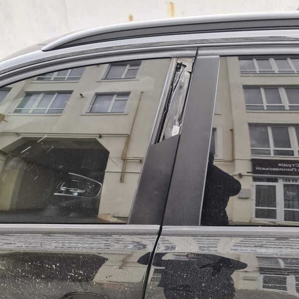 Пластик дверки водія Audi Q5  2010 3.0 Дизель Хмельницкий