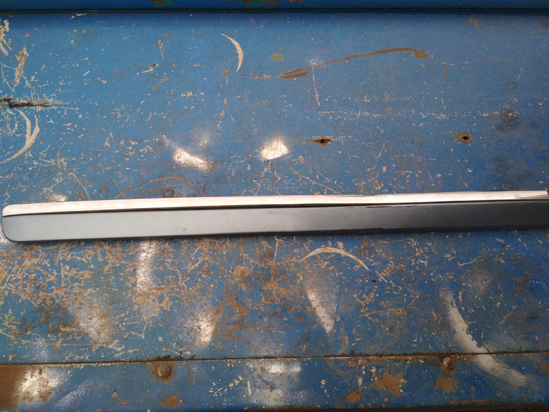 Накладка двери Peugeot 807  2008 универсал 2.0 Дизель Луцк