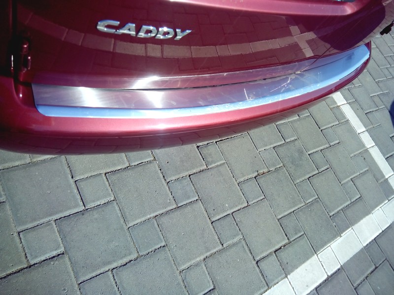 Декоративная хромированная накладка на задний бампер Volkswagen Caddy 3 2008 г.  1.9 л дизель Николаев