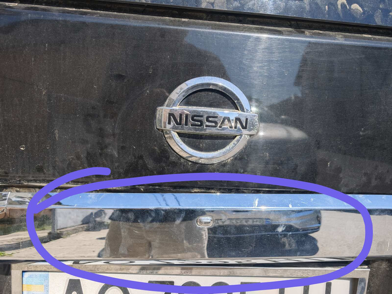 Панель подсветки номера - хром Nissan Pathfinder R51  2007 2.5 Дизель Тячев