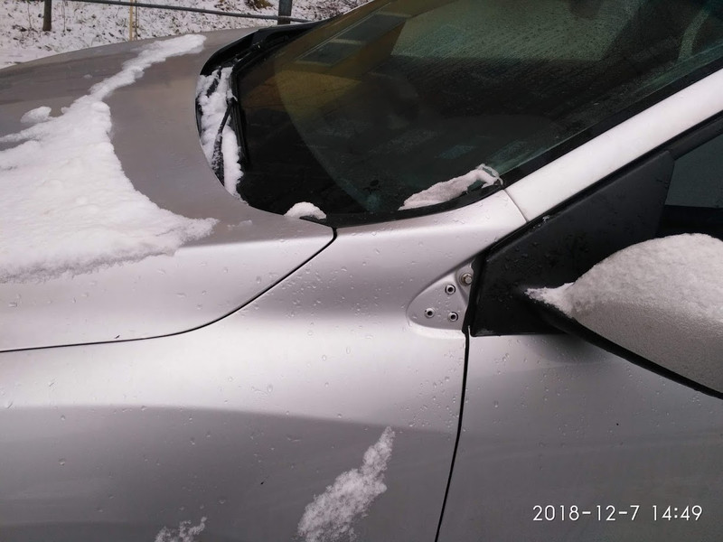 Пластикова накладка на переднє ліве крило Renault Megane 3  2013 хэтчбек 1.5 Дизель Ужгород