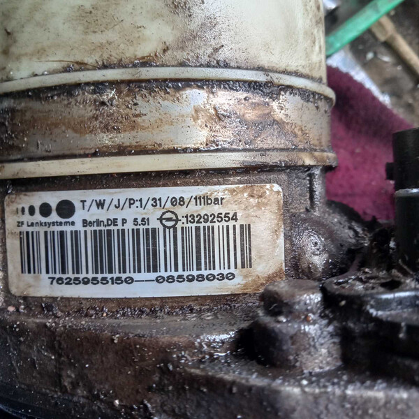 Насос гідропідсилювача керма Opel Zafira B  2008 універсал 1.7 Дизель 