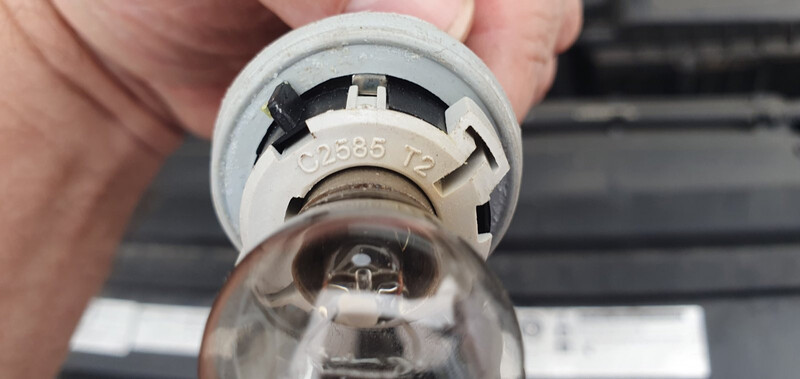 Патрон лампочки габаритов в переднюю фару Volkswagen Tiguan  2019 универсал 2.0 Бензин Житомир