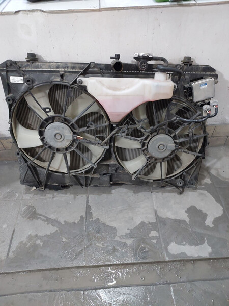 Диффузор в сборе або голий Toyota Highlander 2012 г.  3.5 л бензин Киев