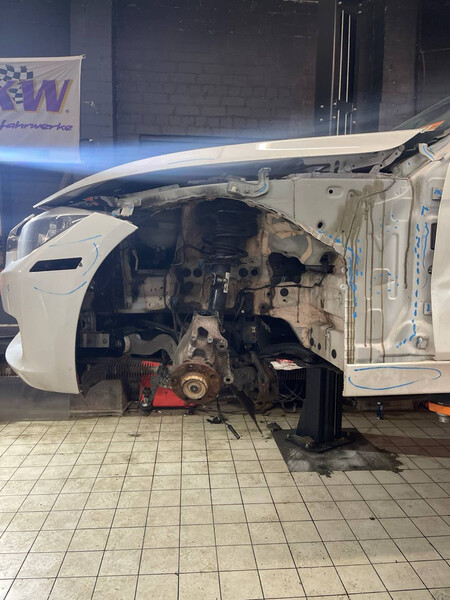 Амортизатор передній лівий BMW 3 Series F30 2014 р.  2.0 л бензин Київ