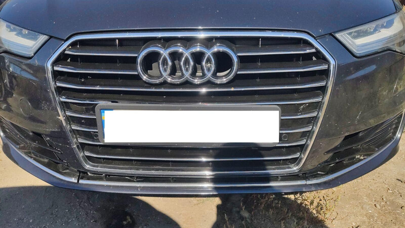 Решетка радиатора в сборе Audi A6 C7  2016 