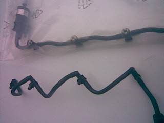 Трубка обратки 8200890122   Renault Trafic