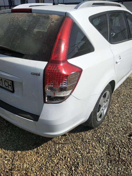 Задній правий стоп каталожний номер 924021н350 Kia Cee`d  2011 универсал 1.6 Бензин Ивано-Франковск