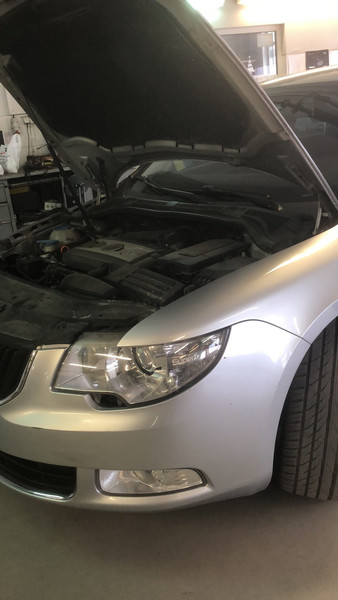 Заглушка омывателя левая Skoda Superb 2  2011 хэтчбек 1.8 Бензин Львов