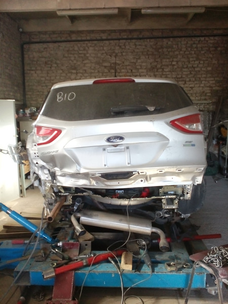 Крышка багажника голая Ford Kuga 2  2016 2.0 Бензин Чернигов