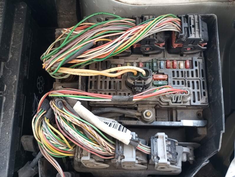 Блок предохранителей Citroen C4 хэтчбек 2006 г.  1.6 л бензин Запорожье