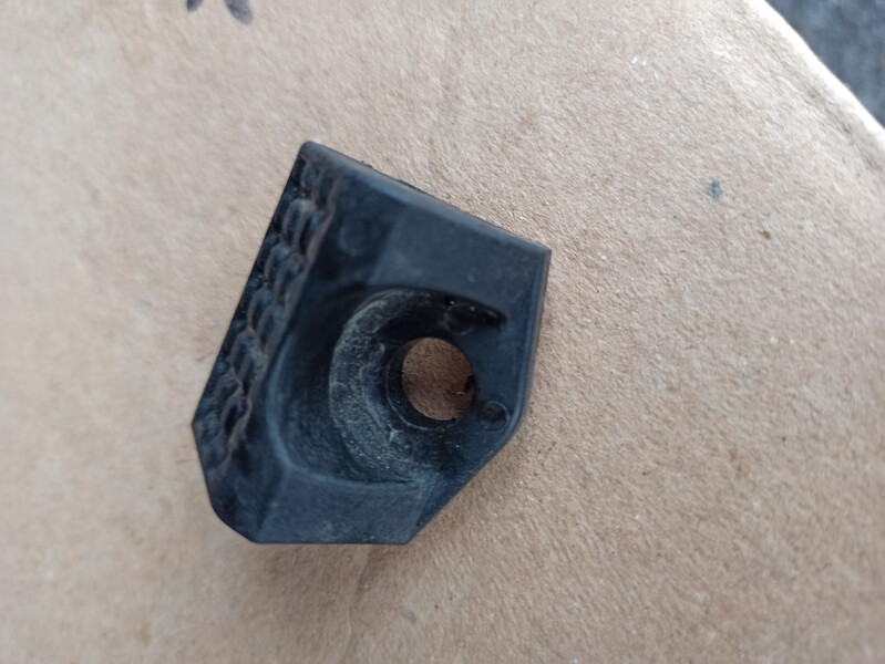 Упори кришки багажника Subaru Forester SH  2012 універсал 0.2 Дизель 