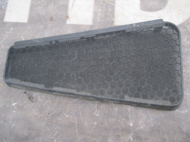 Решетка на жабо левая Ford Focus 3  2016 хэтчбек 2.0 Бензин Бровары