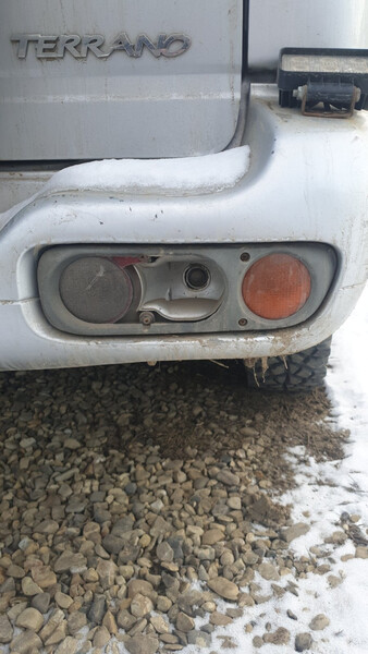 Передние повороты, задний r фонарь Nissan Terrano  2002 3.0 Дизель Одесса