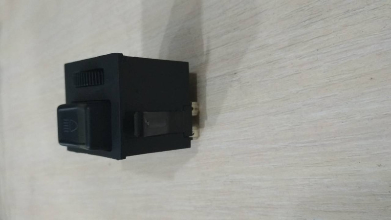 Кнопка габаритов (света) Volkswagen Scirocco  1986 купе 1.8 Бензин Львов