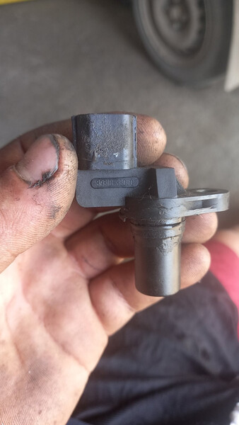 Датчик положення распредвала Hyundai Santa FE  2004 универсал 2.0 Бензин Городенка