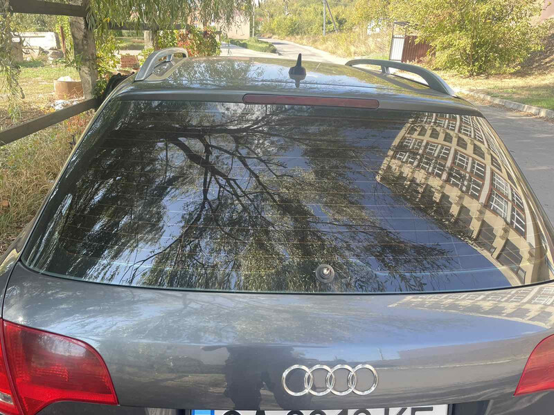 Задний стоп сигнал Audi A4 б7 2006 универсал  Электро 