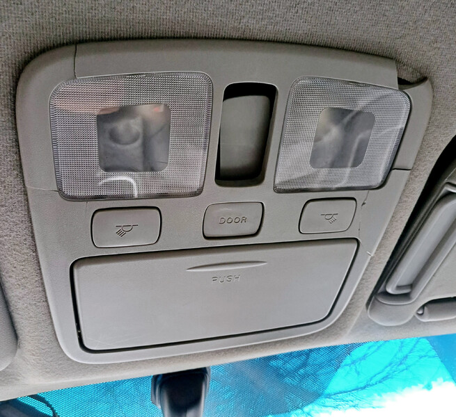 Плафон освещения салона Hyundai Accent  2009 1.6 Бензин Киев