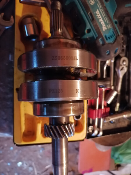 Колінвал Zongshen 125  2014 Дубове