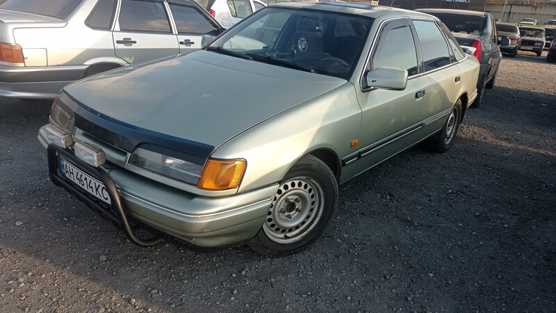 Крыло переднее левое Ford Scorpio  1985 хэтчбек 2.0 Бензин Кривой Рог